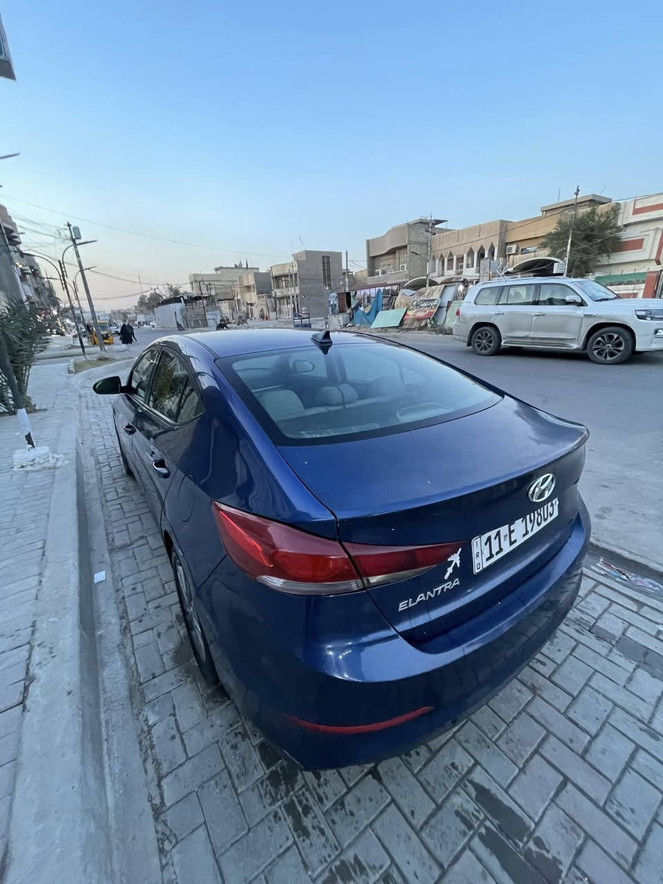 سلام عليكم 
النترا 2018 فول  بصمه بنوراما تدفئه كشنات وبعد بيها هواي مواصفات معروفه 
محرك 2000دوش كير Atالمرغوب 
ماشيه 96 ميل 
سياره حلوه ونظيفه محرك كير مكفول 
سونار موجود بل منشور تصليحها بل أردن 
  
سعرها 128 للأستفسار ***********مكاني بغداد
