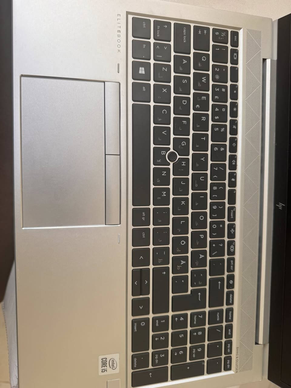 لابتوب hp ايليت بوك 
معالج كور i5 
جيل 10 
هارد 512 ssd 
رام 16 
جهاز نضيف كلش 
سعرا 450 الف


**إذا كنت صاحب هذا الإعلان وتريد حذفه لأي سبب، رجاءا أرسل رسالة إلى الدعم الفني**