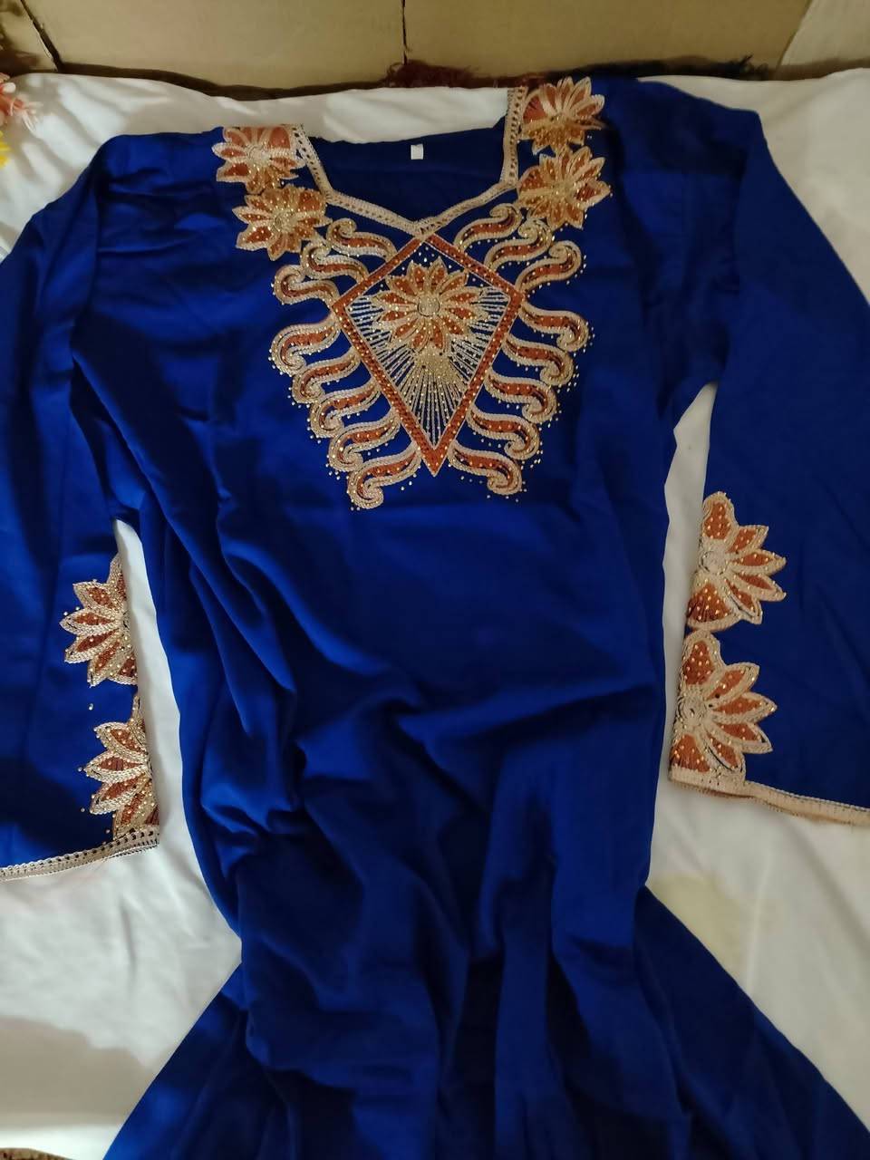 مرحبا حبايب ملابس فساتين ب٥ شي ان وبات بات بناتي محير ونسائي مخور امارتي كل  القياسات ب٧  وتراكات ب٥  واسعار ابلاش مااتتوقعونه والقماش غسل ولبس باررررد وعندي توصيل للكل مناطق السماوه تابعوني تنورني


**إذا كنت صاحب هذا الإعلان وتريد حذفه لأي سبب، رجاءا أرسل رسالة إلى الدعم الفني**