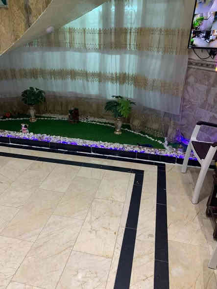 السلام عليكم بيت طابقين ركن  للبيع

منطقة الزراعه قرب بيت المحافظ  
المساحة ٣٢٠  متر
شارع ١٥ متر
السعر ٤٢٥ مليون قابل للتفاوض 
طابو صرف

كلدور  استقبال ٥*٩ وصاله وغرف نوم ٢ ومطبخ حار بارد وحمام الأرضية مرمر الطابق الثاني ٣ غرف نوم وصاله وحمام 

للمزيد من التفاصيل
 يمكنكم زيارة مكتبنا مكتب العين العقار ع شارع 40 مدخل الصوفيه الثانية 
او الاتصال على الارقام التاليه 
***********
***********
***********
