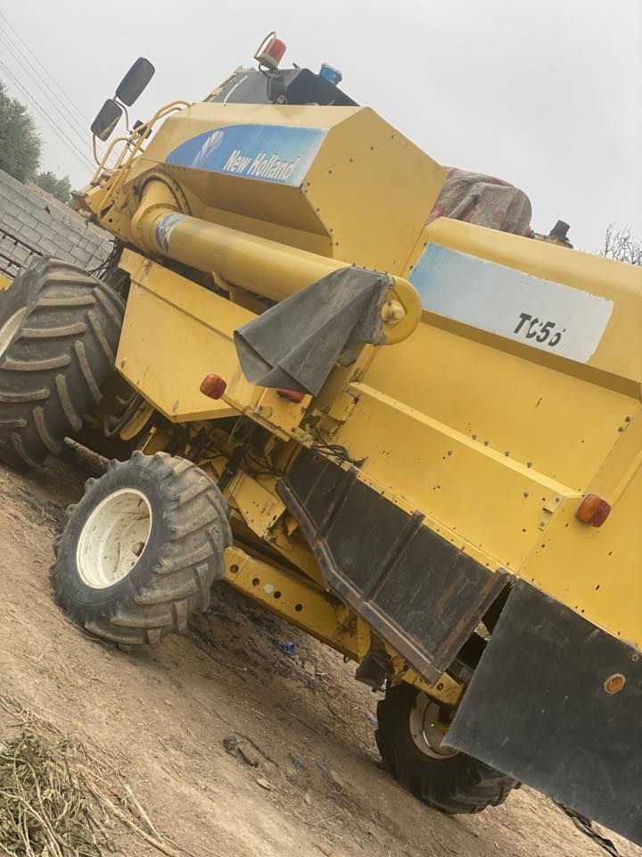 السلام عليكم 
للبيع خمسه بلم دبل درام هايدرو حجم 56 تاير حرفش تبله 17.  بمب ونوزل ما ناقصها اي شي مكفوله من الفطر والحيم
***********
