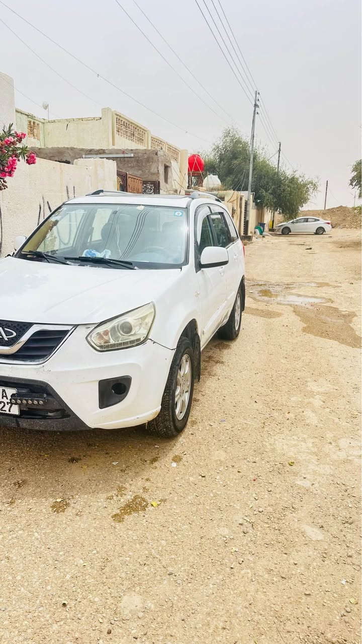 سياره شيري للبيع مكينه وكير وحداديه تخم تاير تبريدي وي سويج سياره حلوه نضيفه سياره لا تبخير لا تنقيص سعر 45وبيه ‭0770 007 0059‬ عمارة, ميسان
