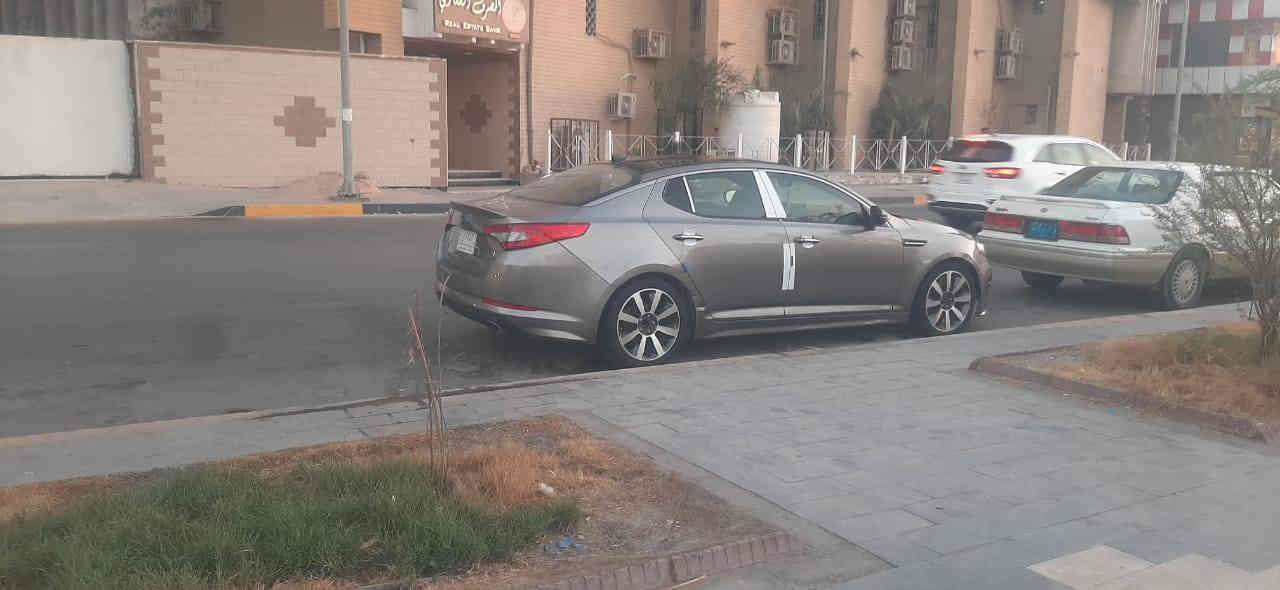 السلام عليكم
 للبيع كيه اوبتما أمريكي موديل 2012
/فول مواصفات للاخير
 رقم بغداد
 حادث خشم الشاصي فقط والباقي مكفوله من الصبغ
 ليبل واحد
 محرك تيربو جديد صارلي 10 ايام من شاده باقي التفاصيل بلفيديو
تبريد منضومه جديده
السياره فول فول مواصفات
 اعله فئه
السعر 112 مكاني بابل
اقره المنشور واسمع التفاصيل واتصل  *********** هاذه رقم صاحبه اني مكلف بلنشر
