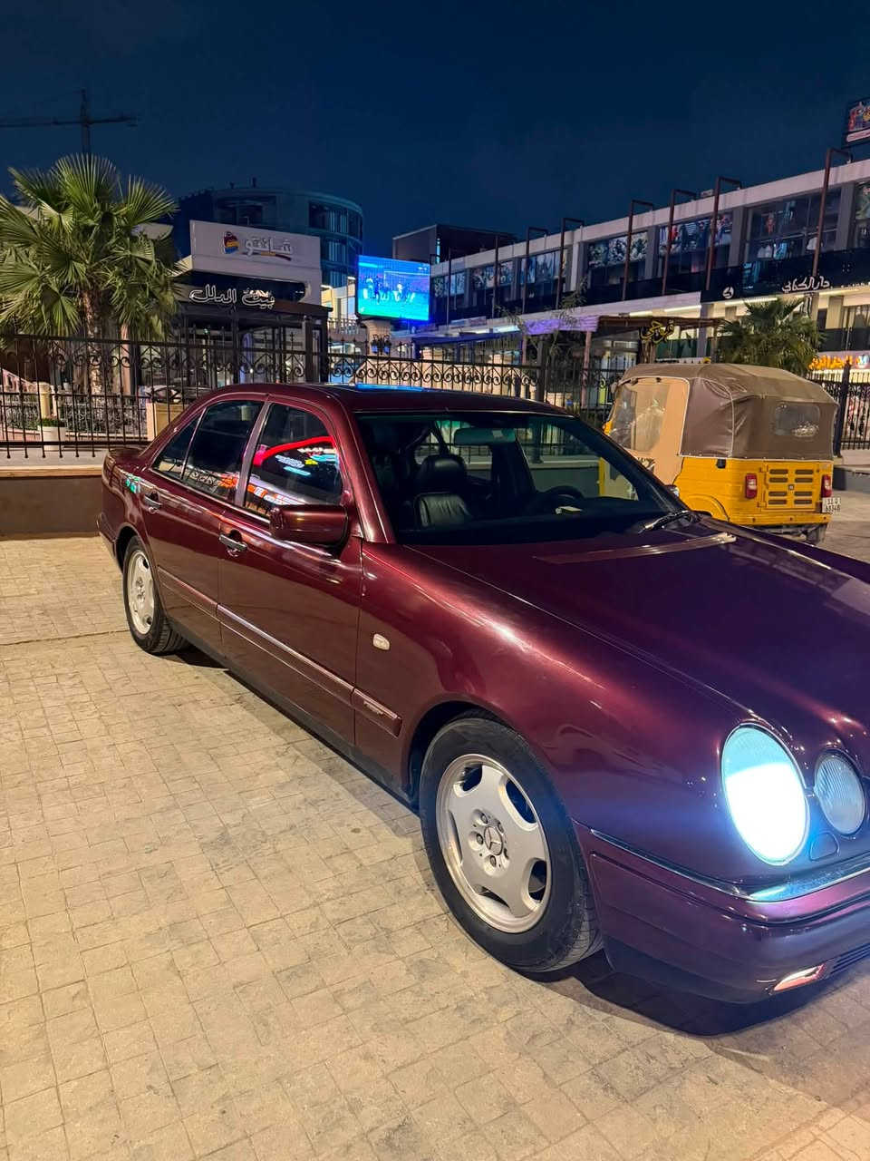 ام عيون موديل ٩٦  رقم كربلاء بأسمي العنوان بغداد
***********
