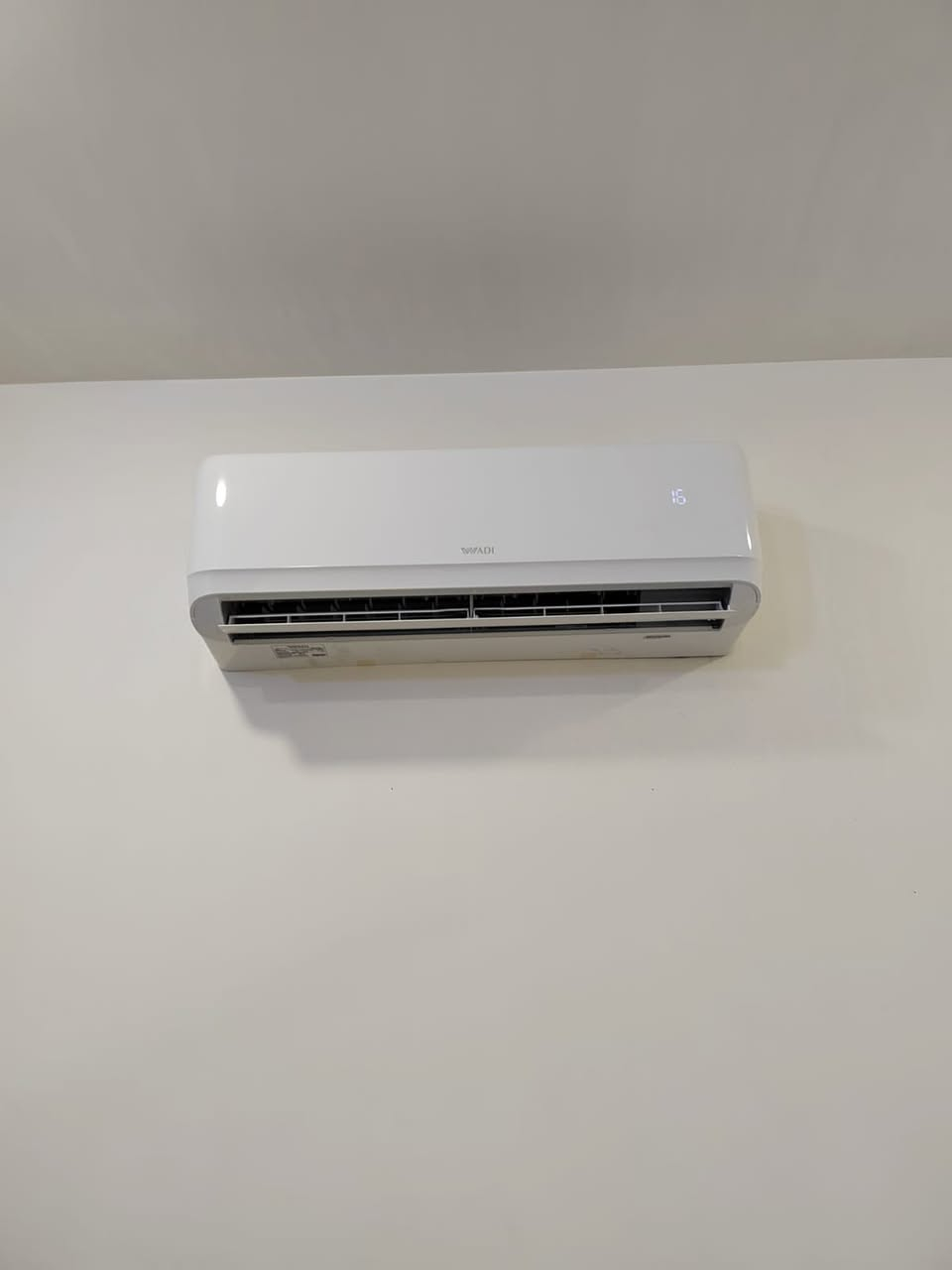🚨 الصيف وصل… وسبلتك يحتاج شغل يبرد عدل مو ترقيع! ❄️🔥

📞 ***********

إذا تريد تنصيب مرتب + تبريد قوي + شغل يدوم سنين
فإنت بالمكان الصح 👌

━━━━━━━━━━━━━━

🌸 فرح للتبريد والتكييف 🌸

خبرة • دقة • نظافة • التزام بالوقت 💯

━━━━━━━━━━━━━━

❌ مو كل فني يعرف ينصب سبلت صح
الغلط البسيط بالبداية يسبب:

• ضعف تبريد
• صرف كهرباء عالي
• تهريب غاز
• صوت مزعج
• أعطال متكررة

إحنا نشتغل على الأصول ✔️
حتى ترتاح من أول مرة وما تخسر فلوسك مرتين 💪

━━━━━━━━━━━━━━

🔧 خدماتنا تشمل:

✔️ تنصيب جميع أنواع السبالت
(انفيرتر – هايبرد – عادي)

✔️ صيانة ومعالجة الأعطال

✔️ تنظيف وتعقيم احترافي

✔️ سحب وشحن غاز مضبوط

✔️ كشف تهريب وتصليح فوري

✔️ تبديل كمبريسر ومراوح

✔️ إعادة تنصيب عند النقل

✔️ ترتيب أسلاك وسواقي بشكل مرتب وأنيق

✔️ فحص شامل قبل التسليم

━━━━━━━━━━━━━━

✨ شغل نظيف يفرق بالتبريد والشكل ✨

نهتم بأدق التفاصيل
ونشتغل وكأنه الشغل ببيتنا 🏠❄️

━━━━━━━━━━━━━━

🎁 عروض خاصة:

🔥 خصومات عند تنصيب أكثر من سبلت
🔥 أسعار مناسبة وجودة مضمونة

━━━━━━━━━━━━━━

💗 مبادرة إنسانية:

تنصيب وصيانة للعوائل المتعففة
بأسعار رمزية أو مجانًا حسب الحالة 🙏

━━━━━━━━━━━━━━

📍 مناطق العمل:

• بغداد — الكرخ والرصافة

━━━━━━━━━━━━━━

⏰ التزام كامل بالمواعيد
نوصل بوقت مضبوط بدون تأخير ⏳

━━━━━━━━━━━━━━

🔥 جرّب شغلنا مرة وحده…
وراح تعرف الفرق بنفسك ❄️

━━━━━━━━━━━━━━

📞 للحجز والاستفسار:

***********

📱 اتصال + واتساب

━━━━━━━━━━━━━━

🌟 فرح للتبريد 🌟
شغلنا يحچي عنا… والثقة من الزبون تبقى 🤍

