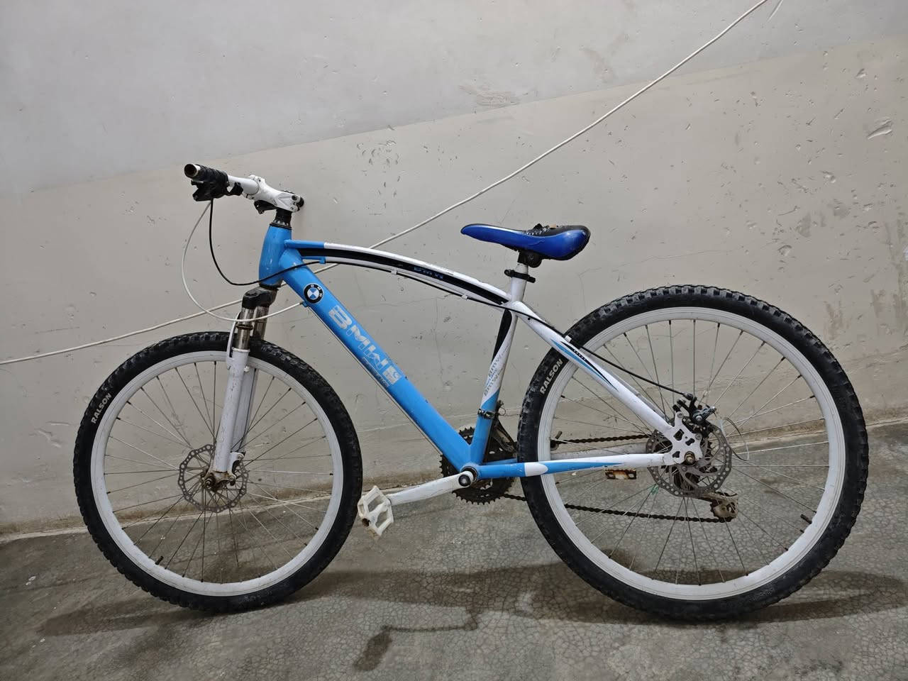 للبيع بايسكل بي ام سعره 80بي مجال رياضي


**إذا كنت صاحب هذا الإعلان وتريد حذفه لأي سبب، رجاءا أرسل رسالة إلى الدعم الفني**