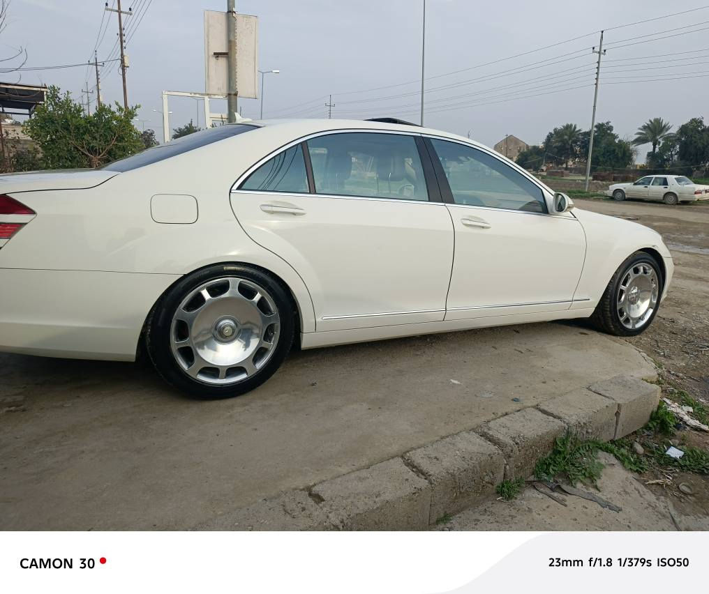 مارسيد S 550
2009
ساغ ساغ
فول فول 
٤ دةركاي سحب
بسمة سلايد
كامل جامةكاني بؤلؤرايزة بيلاد
فول فول مواسفاتة 
بي زةربة بيشو بشت كةبس 
٢ بارجةي بؤياغ بي ناوكرتن
كيرومكينة تةقةرةقة بةشةرت 
*********** كيفري, ديالى
