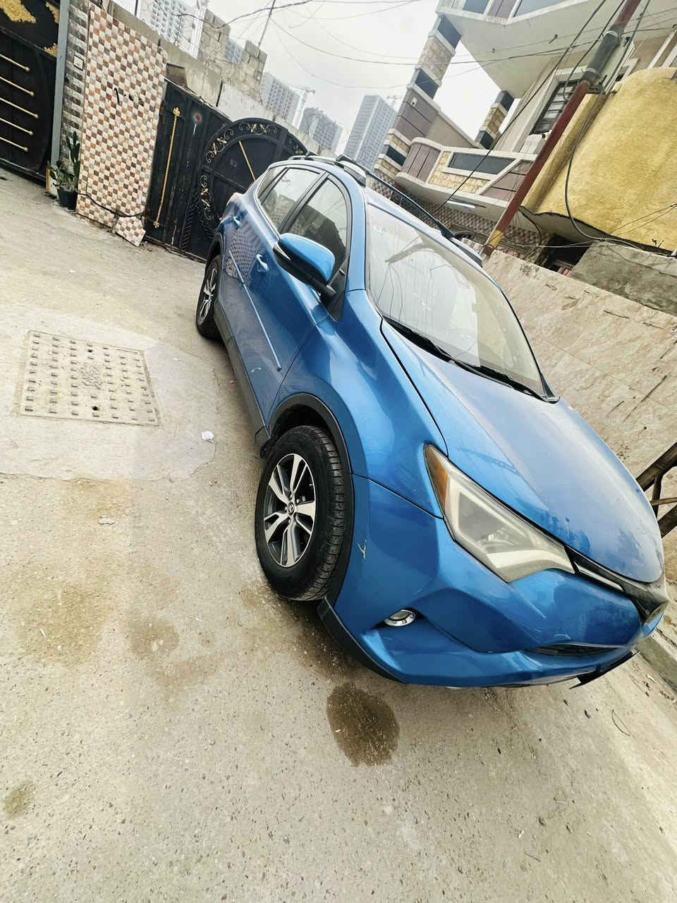 راف فور 2018 وارد امريكي  رقم بغداد دولي فول اعله فئه موصفات xle   مواصفات بصمه فتحه سقف حساسات اماميه وخلفيه رادارات و سياقه ذاتيه ثلاث انضمه قياده جنطه كهرباء تخم تاير جديد  مانع انزلاق بصمه بل ابواب محرك وكير شرط كفاله سياره بعدها جديده ماشيه ٨٣ الف فقط استعمال قليل جديده بمعنى الكلمه ضررها فقط الجاملغ الامامي وخشم البنيد ومصلح مكفول لغد شاصي كفاله عامه خلاف غير هاذه الكلام ينزل من سعر ٥٠ ورقه فقط تبريد شرط ثلج حادثهه مرفق والسونار مرفق مع المنشور سياره جديده معنى الكلمه 
السعر ١٧١ وبيه مجال  للاتصال *********** مكان بغداد
