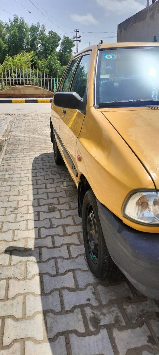 السلام عليكم مكلف بلنشر
سايبة 15 مكفولة كير ومكينه وحداديه  رقم بغداد انكليزي بأسمي السياره 
مكاني بلكوت ليحب يستفسر يتصل على هذا الرقم ***********
