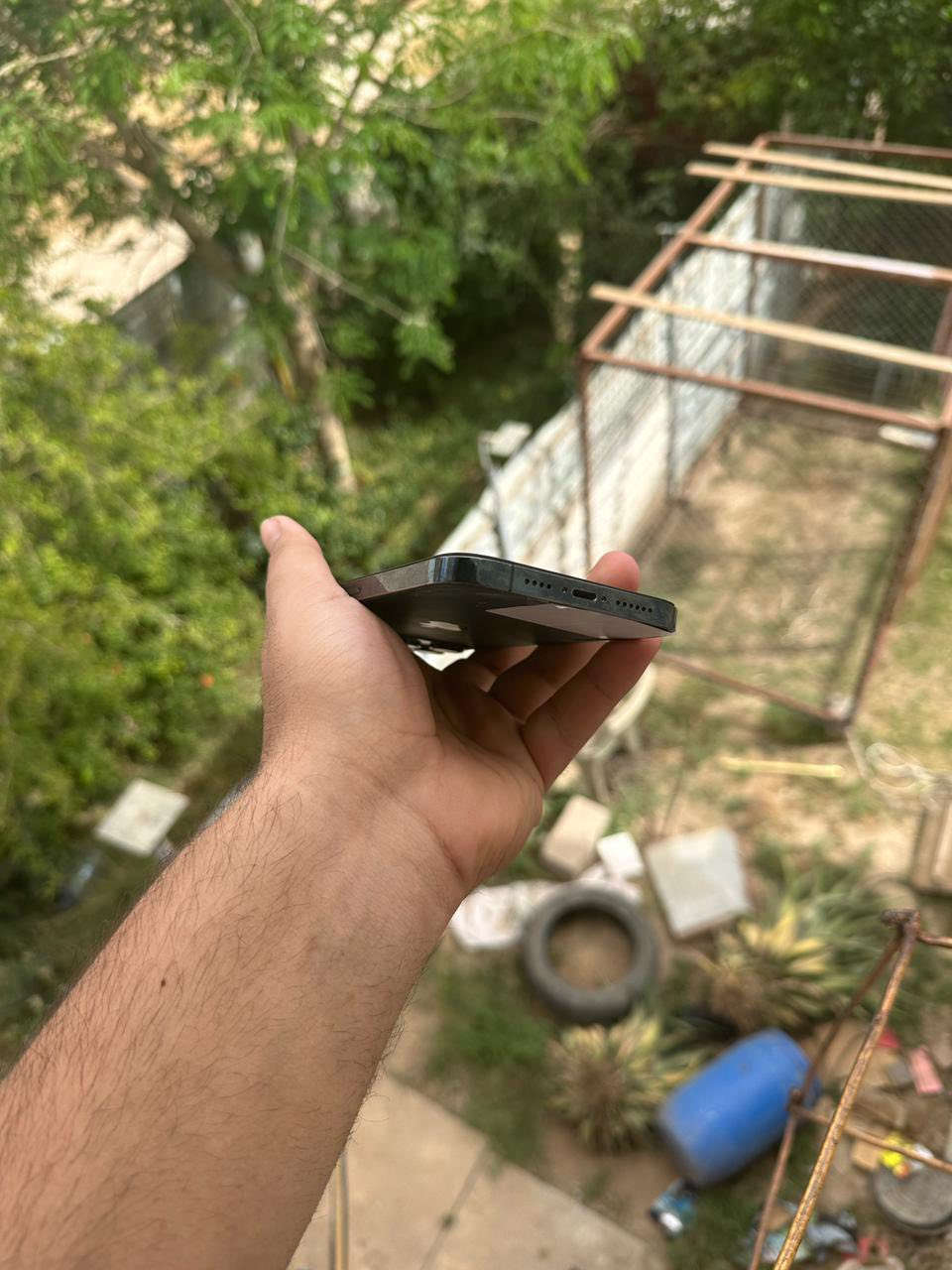 السلام عليكم من رخصة الادمن
متوووفر للبيع
              
📱ايفون 12 برو ماكس
💙 لون ازرق 
💾 ذاكرة 128
🔋 نسبه البطارية 100
📞 تك سيم كارت
فول نضافه شرط  مبدل شاشه اصليه وبطاريه اصليه شاشه ٣ خيارات جهاز ماستر AA/A

الشراي يتفضل خاص لو تصل ويدلل محضور من تعاليق
‏ ***********
