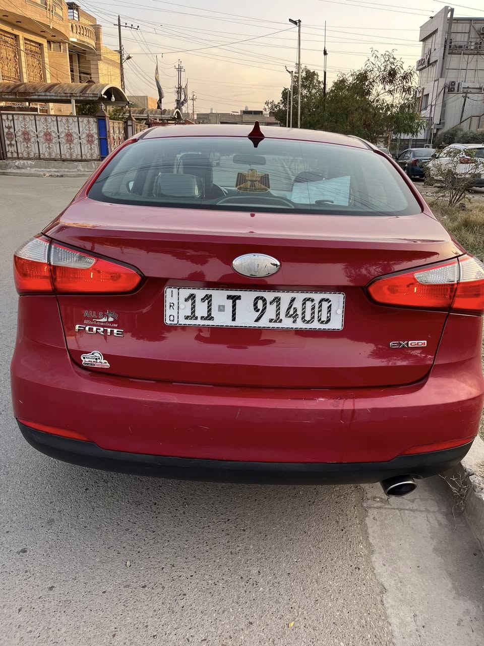 السلام عليكم / كيا فورتي 2015
وارد امريكي بيها قطعتين باب وجاملغ
محرك 2000 / ماشية 129 الف حقيقي
رقم بغداد /مكانها بغداد
مواصفات / شاشة كامره دوارة 
3 وضعيات قيادة 
ارضيات جلد / اشاير بالمري وبعد المواصفات العادية 
السعر 105 
للاستفسار : ***********
***********
