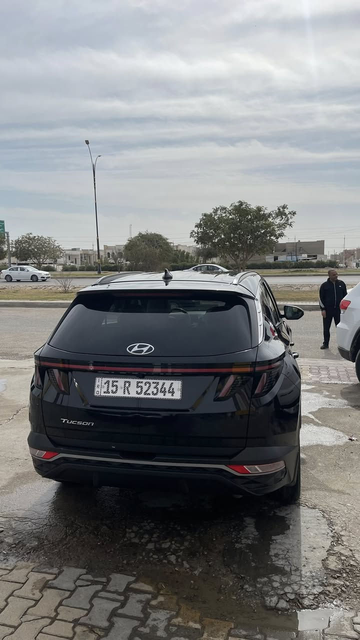السلام عليكم
هیوندای تكسون 2023 امريكي السياره فول مواصفات للأخير 

حجم المحرك : 2.5L (4.سلندر ) 

بصمة ابواب

بصمة تشغيل 

تشغيل عن بعد (𝐑𝐄𝐌𝐎𝐓𝐄 𝐒𝐓𝐀𝐑𝐓)

شاحن هاتف

كاميرا خلفي

فتحة سقف 

هاند بريك بصمة

اوتو هولد (𝐀𝐔𝐓𝐎 𝐇𝐎𝐋𝐃)

اوتو ستارت (𝐀𝐔𝐓𝐎 𝐒𝐓𝐀𝐑𝐓)

اوتو ستوب (𝐀𝐔𝐓𝐎 𝐒𝐓𝐎𝐏)

رادار 360

رادار امامي (تحديد مسار) + ( تحذير اصطدام )

رادار جانبي  (نقاط عمياء)

رادار خلفي (التحذير من الاصطدام)

حساسات 360

حساسات امامي

حساسات جانبي 

حساسات خلفي

نظام (𝐒𝐌𝐀𝐑𝐓)

نظام (𝐒𝐏𝐎𝐑𝐓)

نظام (𝐂𝐎𝐌𝐅𝐎𝐑)

نطام (𝐄𝐂𝐎)

نظام(𝐒𝐍𝐎𝐖)

كشنات هيتر  

تحكمات استيرن

تبريد مركزي 

صندوق شفط كهربائي 

لايتات (𝐋𝐄𝐃) لید عدسة زينون 

بكلايتات (𝐋𝐄𝐃) لید

 ويل كروم 

ضرر السياره : بنيد + قبق الجنطه فقط بدون 
دواخل

السعر : 185$ وبيها مجال 

العنوان : الرمادي 📍

تفاصيل اكثر الاتصال علی رقم : ***********
