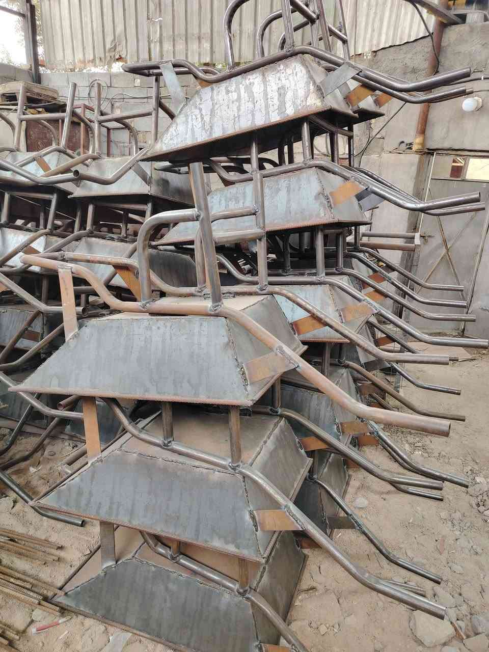 سلام عليكم يوجد للبيع عربانه عماله ثقيله شغل مضبوط بسعر الجمله الاستفسار أكثر عله الرقم ***********
