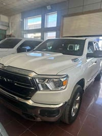 دوج رام 4x4 RAM موديل 2023  مواصفات بك هورن  باب كبير بودي قصير  شاشه ...