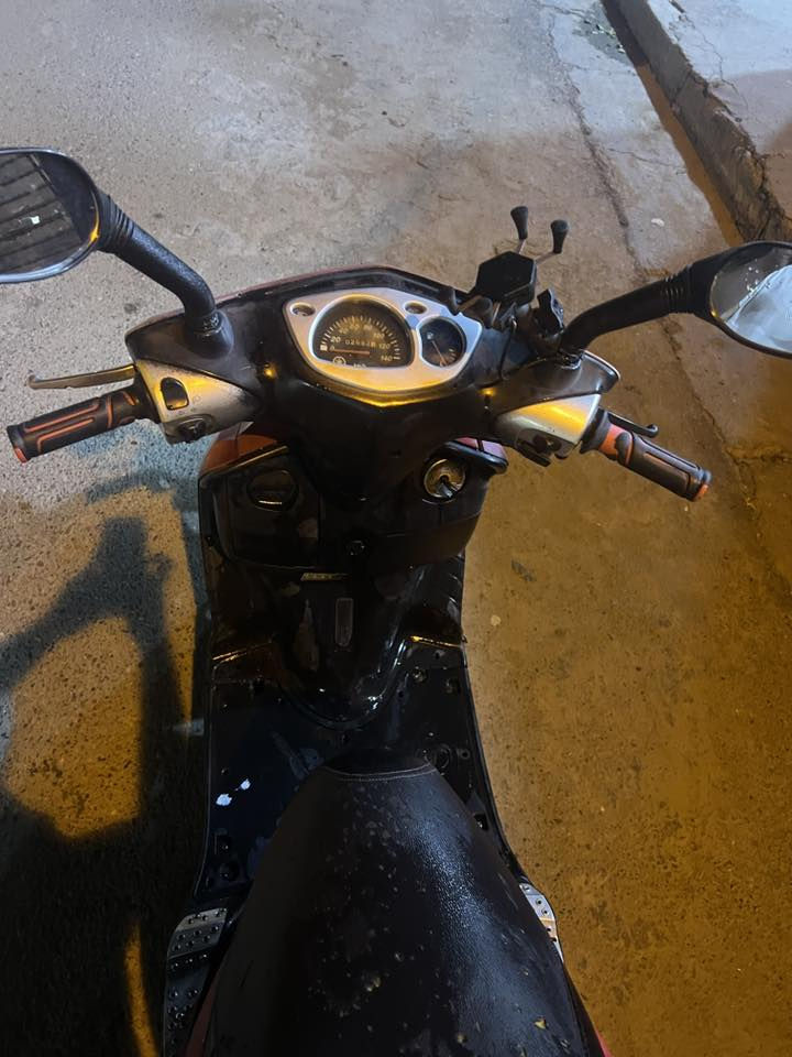 السلام عليكم سكنس نثيه للبيع الدرجه حلوه تخبل ماشاء الله اي شي ما ناقصها دراجه نكره بكل وقت وصافيه مكينه شلعه ومعدل فول المكان البياع *********** السعر ٦٥٠ وبيها مجال
