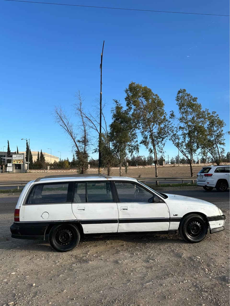 ئۆپڵ  ئۆمیگا رەقەم کرکوک بۆ فرۆشتن تەحویل وەکالە بەشەرت کۆبۆنی بەنزینی خۆی هەیە 
مەکینە ٢٠ گێرو مەکینەی بەشەرت 
لیدراوی نیە موسو براوە بەشەرت مەزبوتو جایزە تایەی لۆکە
سعر.15
گڵا شوێن چەمچەماڵ شمشمل, السليمانية


**إذا كنت صاحب هذا الإعلان وتريد حذفه لأي سبب، رجاءا أرسل رسالة إلى الدعم الفني**