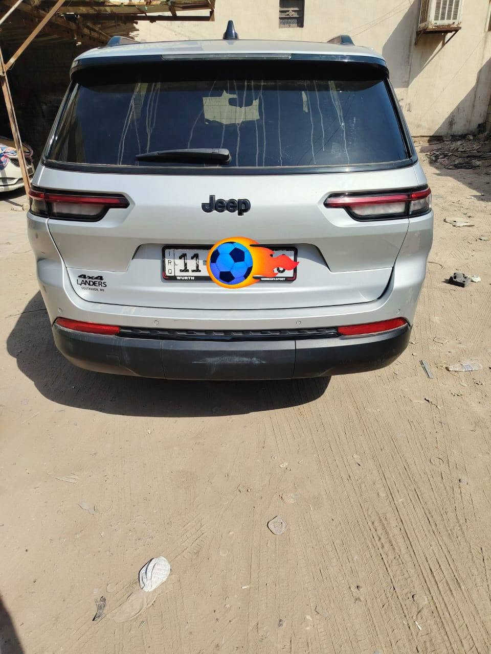 سلام عليكم 
جيب موديل 24 
مكينه وكير مكفولات 
سياره سبعه راكب 
تبريد ثلاث قطع 
مواصفات 
فتحه سقف
كامره خلفيه 
تحكمات ستيرن
رادارات اماميه وخلفيه 
حساسات خلفيه 
تشغيل عن بعد
بصمه بوب 
سياره مرقمه بغداد 
داخله بكتاب شهداء 
حادث سياره 
( تكم وقماره جانت مرصعه حادث مال امريكه 
وبدل بيه جاملغات وبنيد سياره حدثته سويته 
تو كلر صبغت لقماره وتكم اسود + لبوب جه لايمن مصبوغه 
وجاملغات وبندي هم ملاحضه سياره مكفوله من شواصي 
ومن دواخل ماكو اي كص لقطع تعدلن نفسهن ماعده جاملغات وبنيد ) ورقم شاصي موجود داخل منشور 
سعر 250 وبيه مجال قليل 
الاستفسار اكثر ***********
