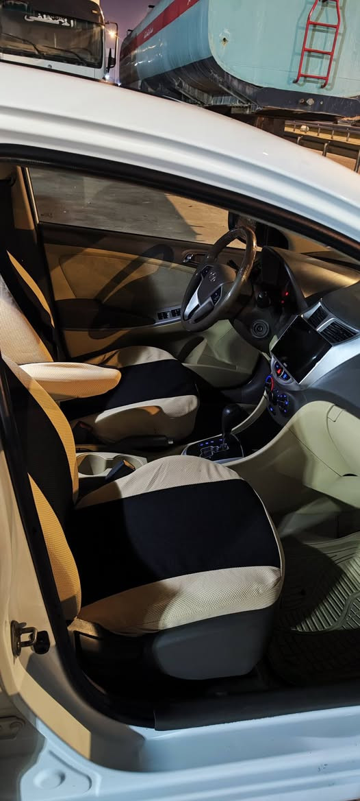 اكسنت موديل 15 بيها ربع باب مرشوش فقط كير محرك تبريد كله كفاله بصرة سنويه لغايه 2030 السعر97 وبيها مجال للشراي للاتصال 
***********
