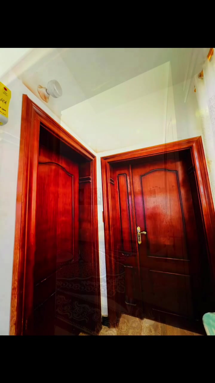 🔥🔥🔥إعلان 🔥🔥🔥

🏠🏠🏠دار للبيع🏤🏤🏠
المنطقة / حي الامام الرضا 'ع'
المساحة / 265‪ /ركن 🔥
التفاصيل :💘
الطابق الاول/🔥
غرفة نوم عدد 2 المساحة 5*4
استقبال 7*4
كلدور 2*1.75
الصاله 8.25*5.25
🥣المطبخ 5.75*3.75🍽️
المجموعه الصحية منفصله ❤️
الحمام 2.80*2👌
WC 1.40*1.25👍
موزع للصحيات 1.25*1.50💓
منور 3*175‪
الصحيات الخارجية مشتركه 1.50*1.40
الطارمه بمساحة 70 متر بما فيها گراج السياره🚛
🎋حديقة داخليه 3.50* 6

الطابق الثاني:
صالة 8.25*5.25
⛱️غرفة نوم ماستر 8*4
تحتوي على صحيات 1.50*1.40
📖مكتب 2*1.75
🎊غرفة نوم 4*5

🎁مواصفات البناء 💯:
درجة أولى ماء +كهرباء +مجاري+ابواب خشب+ابواب pvc....... والخ💯
🔥الارضية مرمر
❤️كوادر العمل من الدرجه الاولى 💯
🎄يحتوي المنزل على حديقة خارجية بمساحة 17*4

المنزل يقع على شارع رئيسي مكتمل البنى التحتية من ماء وكهرباء ومجاري خفيفة وثقيله وصب 💯
يتوسط المنطقة وبالقرب من المركز الصحي والمدرسة الابتدائيه والثانوية💘

📠 للاستفسار الاتصال على الرقم 
***********‪ 
078‪01878203
