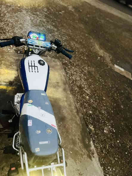 سيفان موديل ٢٤  منفيس اصلي وضع شركه بشرط صبانه مو مضروب السعر ٦٥٠ وبي مجال حك جيتك المكان گوير مخمور اتصل ***********
