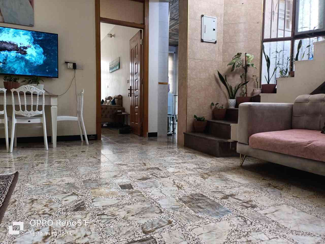 ***********
***********

بيت للبيع زراعي سند 25 المكاسب النصر الاولى الفرع الثالث مال العماره على التبليط قرب اسواق ايمن المساحه 187ونص واجهه 7.5 ونزال 25  تريده كامل تريده وحدتين سكنيه مفصول ماء وكهرباء ودرج خارجي وداخلي يتكون من 4 غرف نوم وحولي كبير واستقبال كبير وصحيات عدد 3 وسطحين وترك عدد 2 البيت كامل السعر تفضل خاص وتدلل
