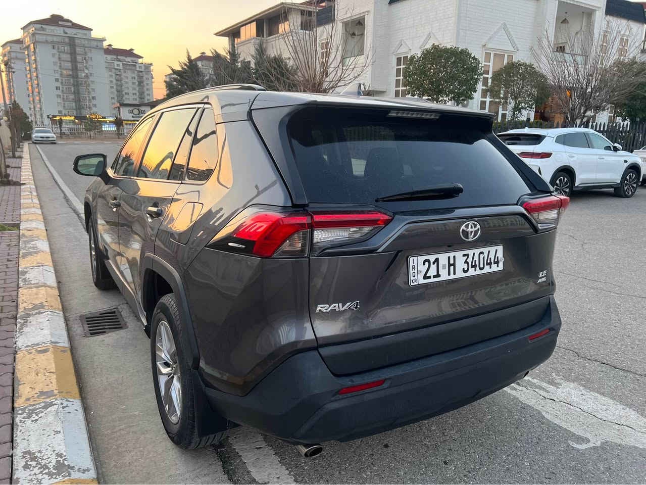 السلام عليكم راف فور موديل 2021

بجم كبس وايرباك كله سليمه 

ماشية 90km

2 قطعة صبغ صندوق وجاملغ خلفي

رقم وسنوية جديد 

مواصفات LE 

محرك وكير بشرط 

السعر 185

مكان سيارة سليمانية 

للاتصال *********** السليمانية, العراق
