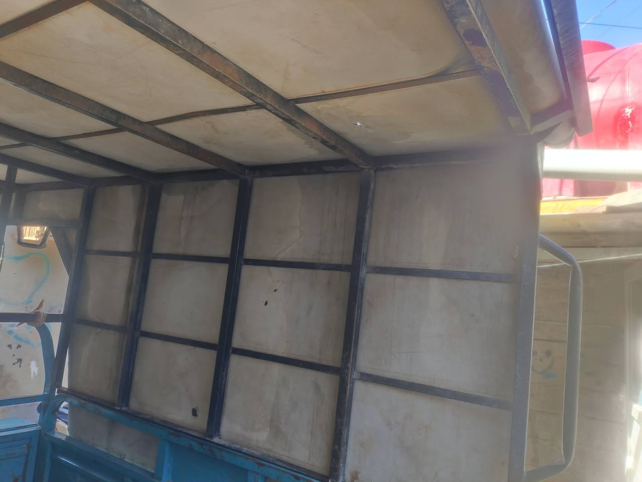 سلام عليكم ورحمه
محجر للبيع 

ابو قرة تفصيل اياد 

جادر عوعان اصلي

وكامل مكان بغداد حي بتول مطعم سليمانية 

***********

سعر 200
