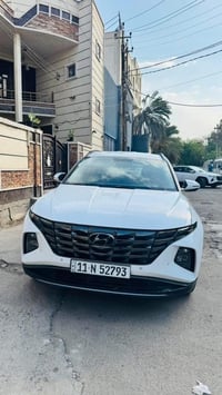 ٢٠٢١ • ابيض • باسمي