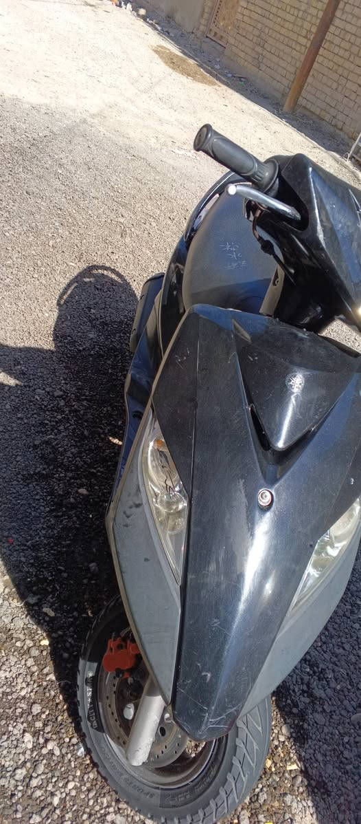 للبيع دراجة ثعلب حاوية اي نقص مابيه مكينة ممفتوح برغي واحد بيه وتجي وشوف بعينك وصور كدامك شراي هذا رقمي ***********مكاني دورة ابو دشير سعر 650وبيه مجال قليل للشراي
