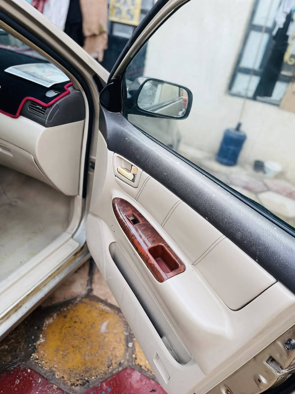 السلام عليكم للبيع بيوايدي f3 مديل 2010 مصبوغه حزام تخم تاير جديد حداديه جديده مشط جديد كير ومكينه كورلا خير من اللّٰه تبريد ثلج رقم جديد سنويه 2030 مكاني البصره***********
