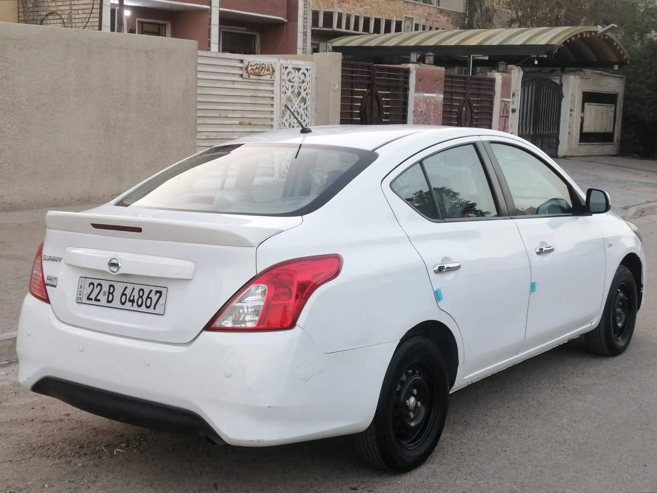 ***********
رايدهة ب ١٠٩ ورقة وبيهة مجال بسيط بعد المعاينه 
نيسان سني 2020 مكفولة
ماشية 90 الف كم 
تحكم ستيرن 
يدات الأبواب نيكل
بلوجكترات
سبايدر خلفي
حساسات خلفيه بغداد, العراق
