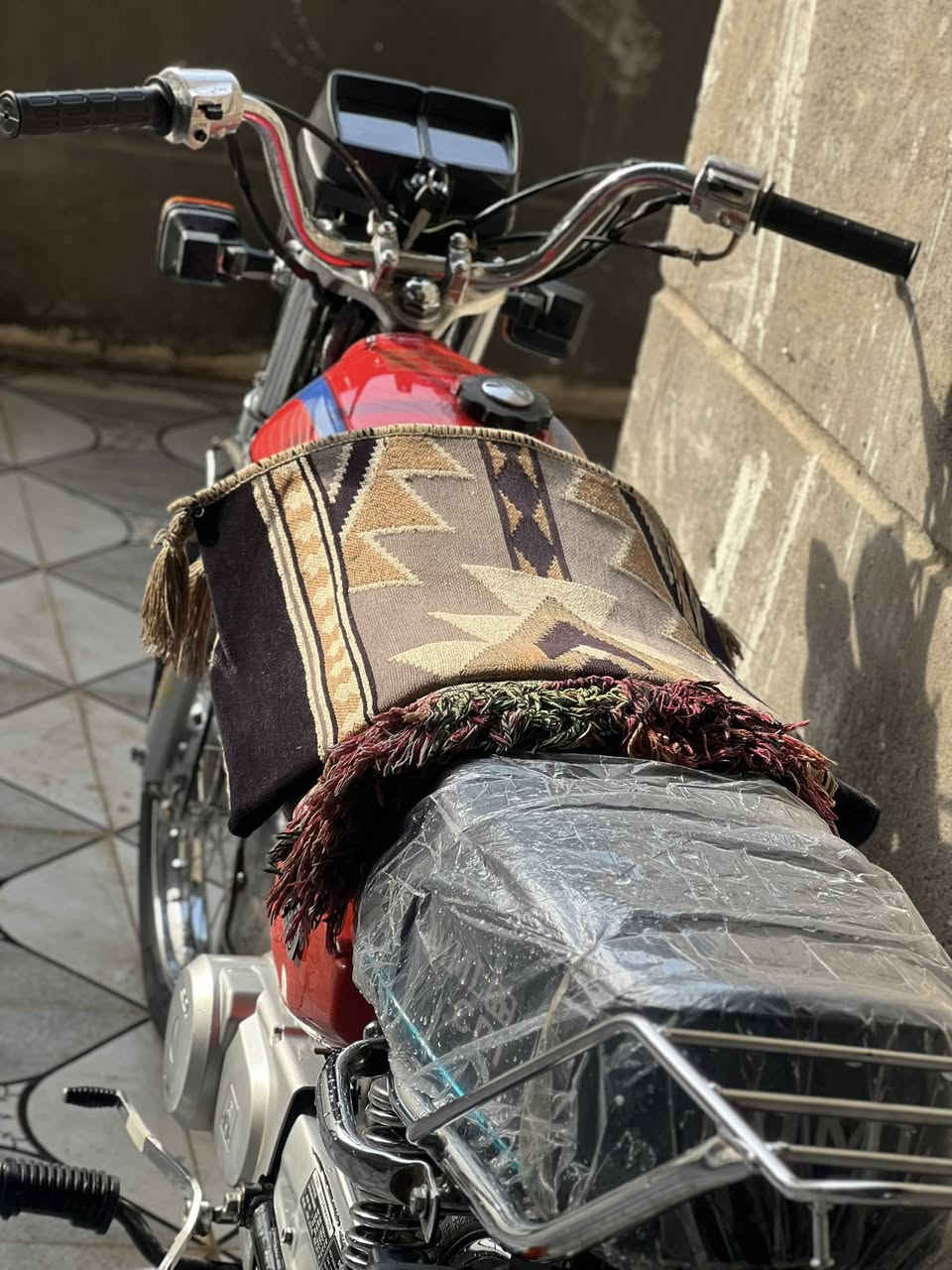 السلام عليكم
اربعه كير للبيع مديل 25

جاهزه وكامله مابيها نقص لو برغي للبيع 

مكاني كربلاء كنطره السلام اوراقها سكنر حب 

***********
