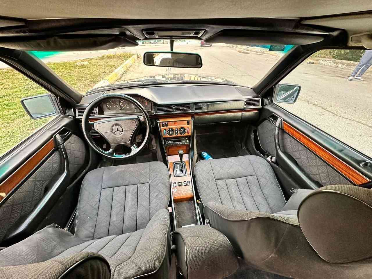 للبيع فقط مرسيدس بيبي موديل 1995  بدون ضربه صبغ عام قواعد وشواصي دبلات بلاديه 
محرك وكير بلاديات وجدد  300 عنكبوت   سلايد جام كهرباء سنترلوك دبل مروحه دبل فيت بم مري كهرباء 
داخل مخمل بلادي جديد 
ويل كب تفاح  ... 
رقمه بغداد انكليزي سنويه وهزه وفحص جدد تحويل مباشر 
مكانه بغداد العطيفيه والسعر  65 ورقه وبيه مجال بسيط ***********
