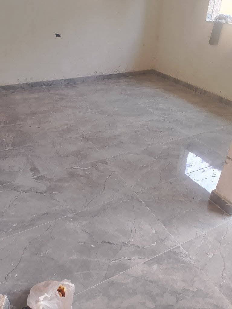 ❤️*********** شغل 5,000 دينار المتر كاشي بورسلين اتصل و تدلل داخل النهروان فقط
