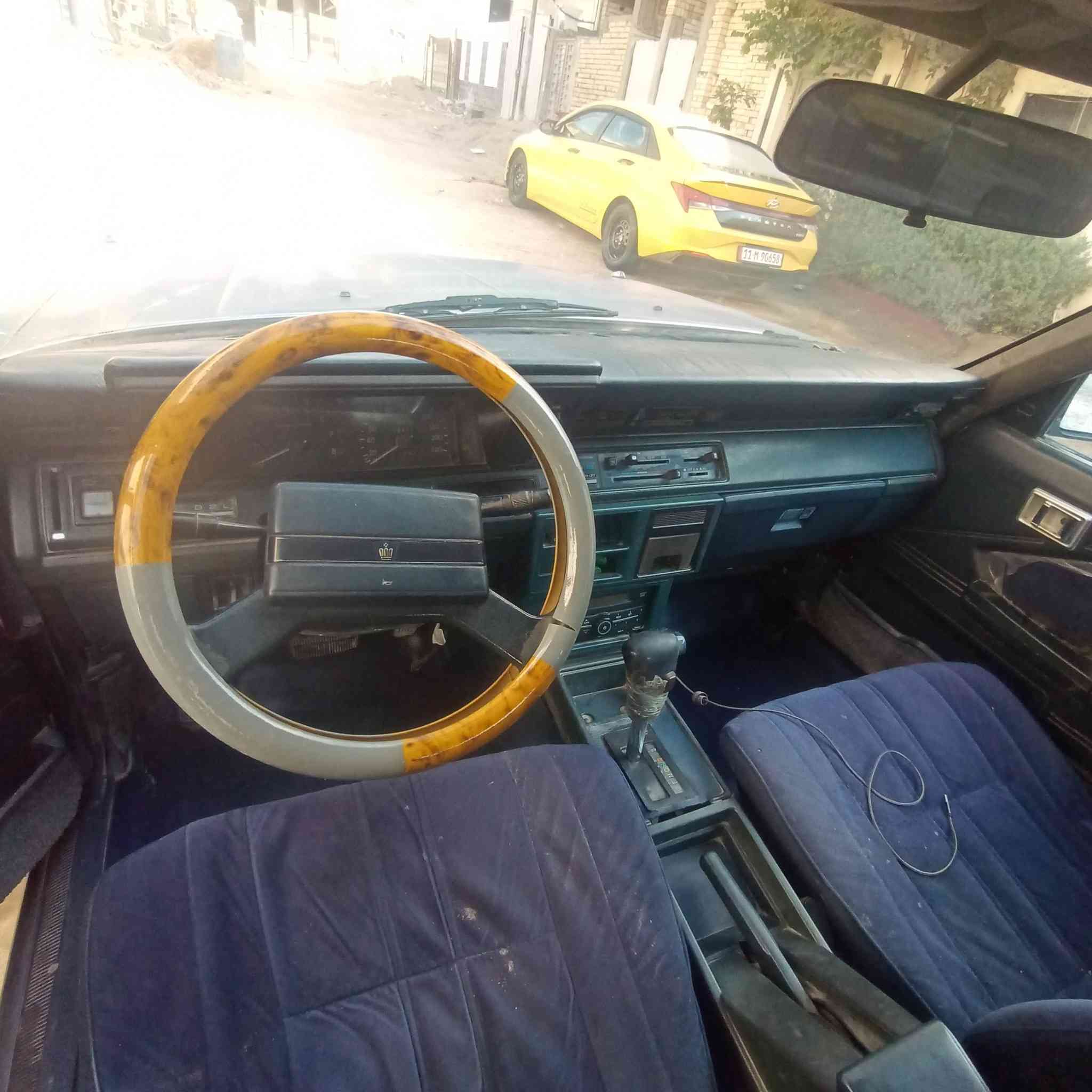 بيع سيارة سوبر موديل 1986 بلادية بس بيه قليل جراد محرك خير من لله ست سلندر 3000تبريد شغال سعر 55بيه مجال هذا رقمي ***********
