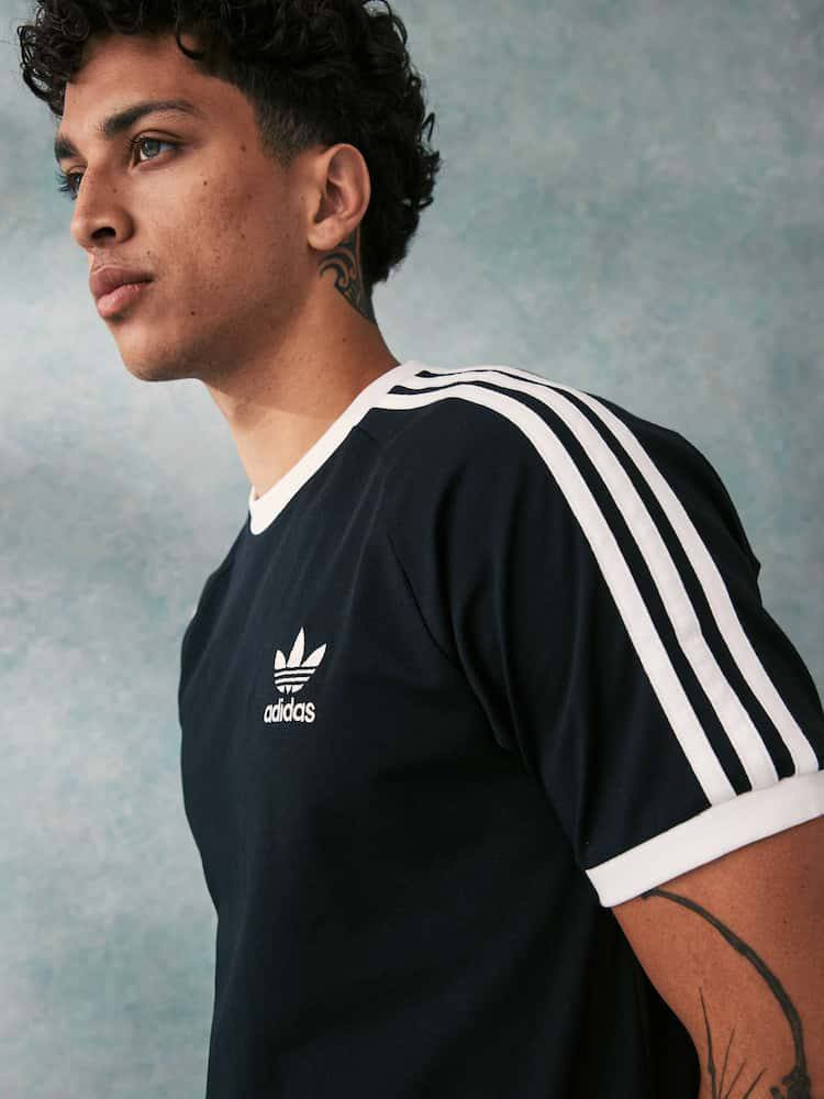 اديداس 🔥💣 
قياس m
للطلب والاستفسار مراسلة البيج 
اصلي لا نتعامل بالكوبي 
نضافة 💯💯 
يتوفر توصيل من شمال إلى جنوب العراق 
#اديداس #اكسبلور


**إذا كنت صاحب هذا الإعلان وتريد حذفه لأي سبب، رجاءا أرسل رسالة إلى الدعم الفني**