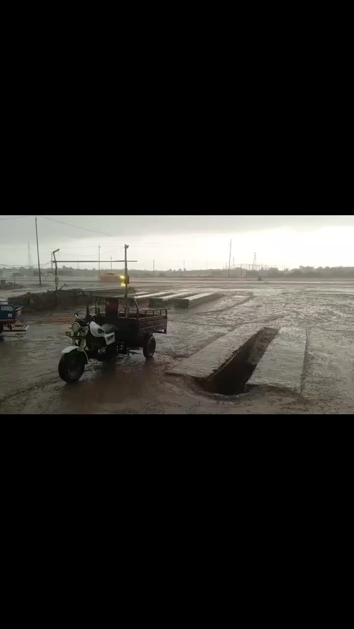 سلام عليكم ستوتة للبيع مديل 14 اوراق اصولي تعمير 26 صار يومين من كملت جاهزة من كلشي السعر 1750 بية مجال للشراي مكاني قضاء النصر رقم 📱 الهاتف ***********
