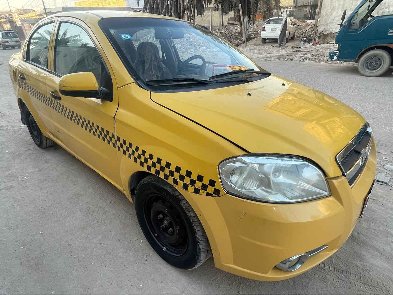 السلام عليكم سياره افيو الون اصفر أجره مديل ٢٠١١ محرك مفتوح كير اوتو رقم كربلاء   سعر ٥٥ بيه مجال قليل  مكان نجف ستفسار اتصال ***********
