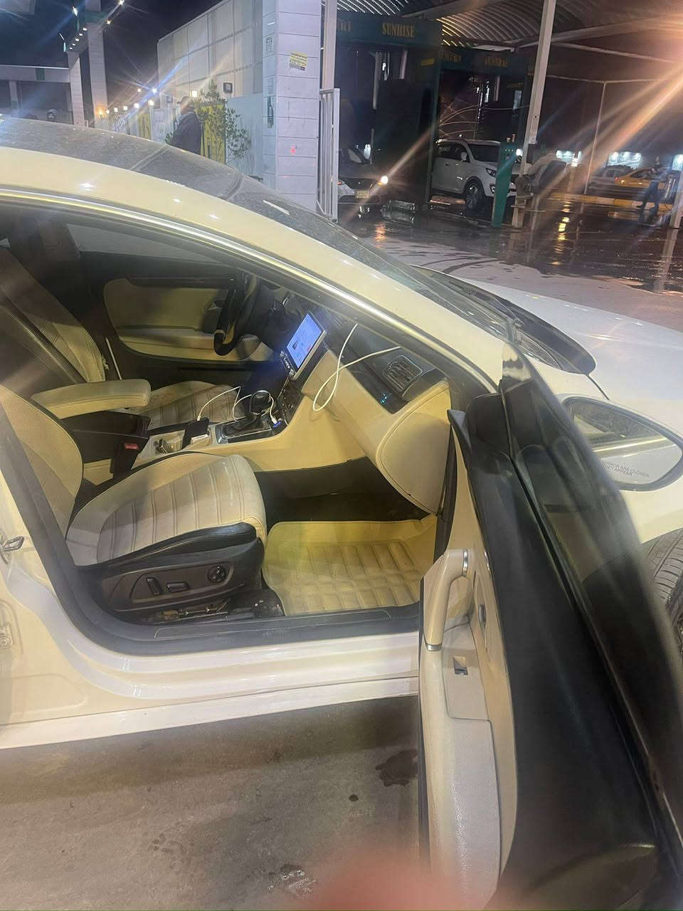 السلام عليكم 
فولگسواگن باسات سي سي لمتد
رقم اربيل انكليزي
سنوية جديدة
هزة لشهر السابع ٢٠٢٦
محرك ٢٠٠٠ تيربو المرغوب
كير ٦ نمر المرغوب
كير ومحرك شرط 
المواصفات :
بصمة تشغيل 
شاشة + كاميرا بلاد 
كشنات امامي كهرباء + تدفئة 
كشنات خلفي VIP
سقف بنوراما حركة وحدة مو حركتين
اشاير مري 
اريل نفگيشن
ويل كب حجم ١٧ 
سستم صوت يخبل
السيارة بيها سونار 
٣قطع صبغ جاملغات امامي وبنيد 
لغود شواصي كفالة 
مكان السيارة بغداد الكرادة / العرصات
السعر ٩٨ بيها مجال بسيط بعد المعاينة 
للاتصال : ***********
