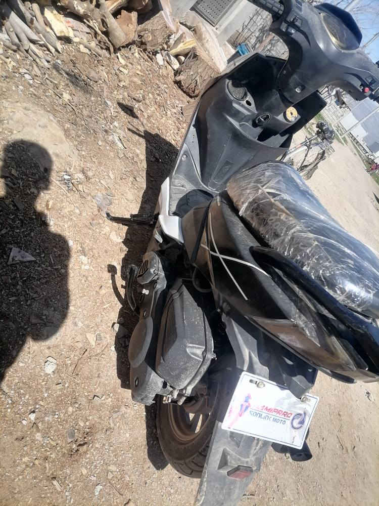 ماکس مەکینە 125 بێکێشە بەشەرت هەمو گیانی ئیشەکات 345هەزار مەجالێکی کەم ناونیشان سەیدسادق ژم ***********     *********** السليمانية, العراق
