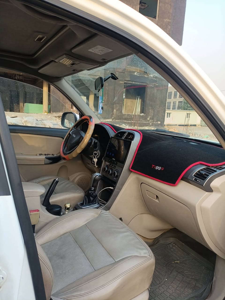 السلام عليكم
للبيع: تيكو ٣موديل 2018 🚗
رقم بغداد

المواصفات:
🔹 الموديل: 2018
🔹 اللون: ابيض
🔹 المسافة المقطوعة: ١٧٧.٠٠٠ كم
🔹 ناقل الحركة: أوتوماتيك ميكانيكي 
🔹 نوع الوقود: بنزين +غاز
🔹 سعة المحرك: 2.0 لتر
المميزات:
✨ مكيف ممتاز وتبريد قوي
✨ شاشة عرض اندرويد + نظام صوتي
✨ كاميرا خلفية
✨ سنتر لوك + نوافذ كهرباء+ كشنات جلد 
✨ اشاير بلمري 
حالة السيارة:
✔️ استخدام شخصي
✔️ محرك امبدله قبل شهر حاويه 
✔️ لا تحتاج أي مصاريف حدادية جديدة وتايرات جديدة بيها جاملغ امامي جهه السايق + اباب خلفي عكس السايق مبدل نفس اللون .

💰 السعر المطلوب: 87.000 دولار (قابل للتفاوض بالمعقول + مراوس ماكو مشكله 
📍 الموقع: بغداد – السيديه 
📞 رقم الهاتف: ***********
واتساب متوفر
