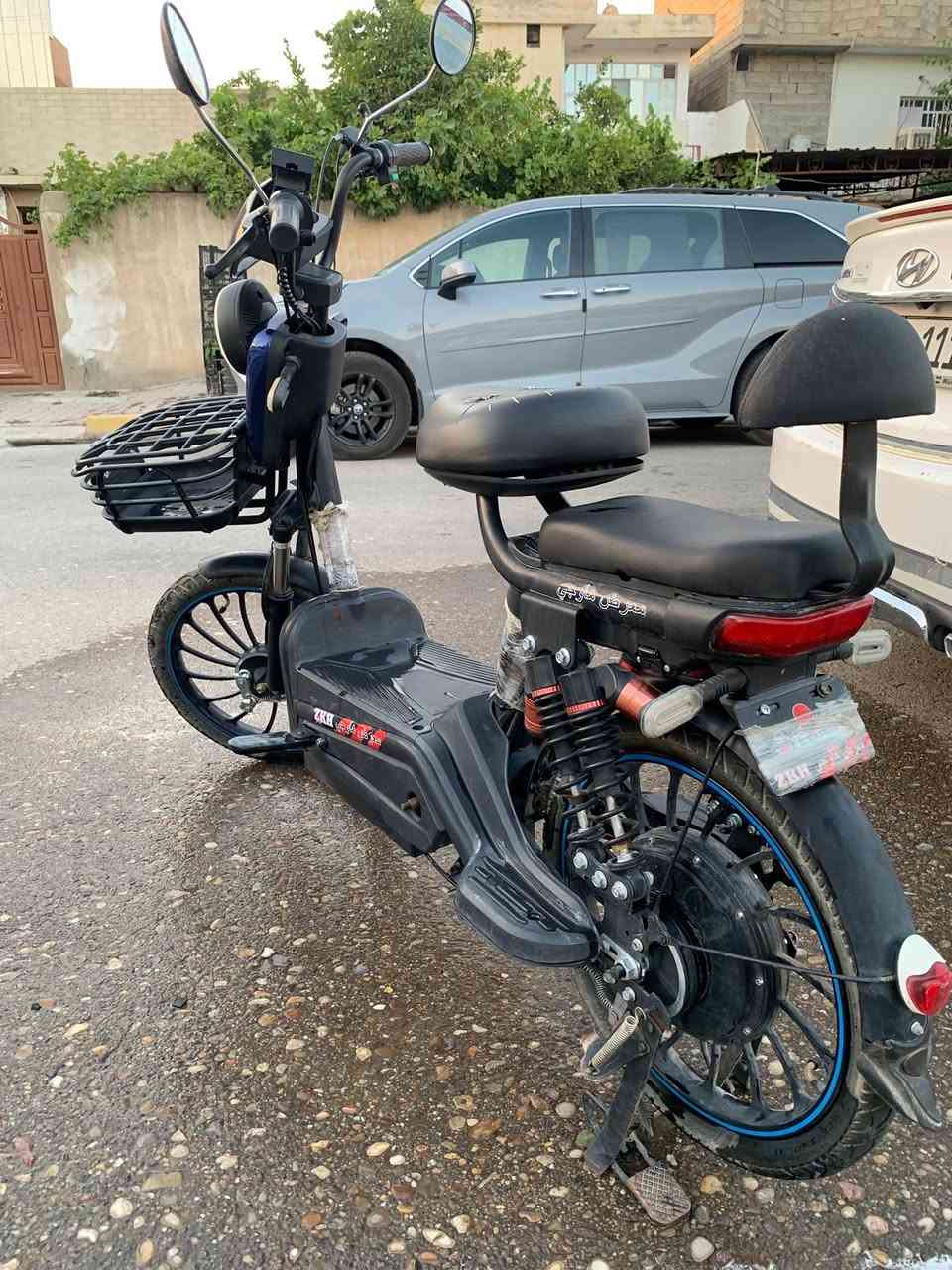 السلام عليكم دراجه شحن للبيع
خمس بطاريات بس واكفات يرادلهن تبديل للبيع 
سعر 200 الف


**إذا كنت صاحب هذا الإعلان وتريد حذفه لأي سبب، رجاءا أرسل رسالة إلى الدعم الفني**