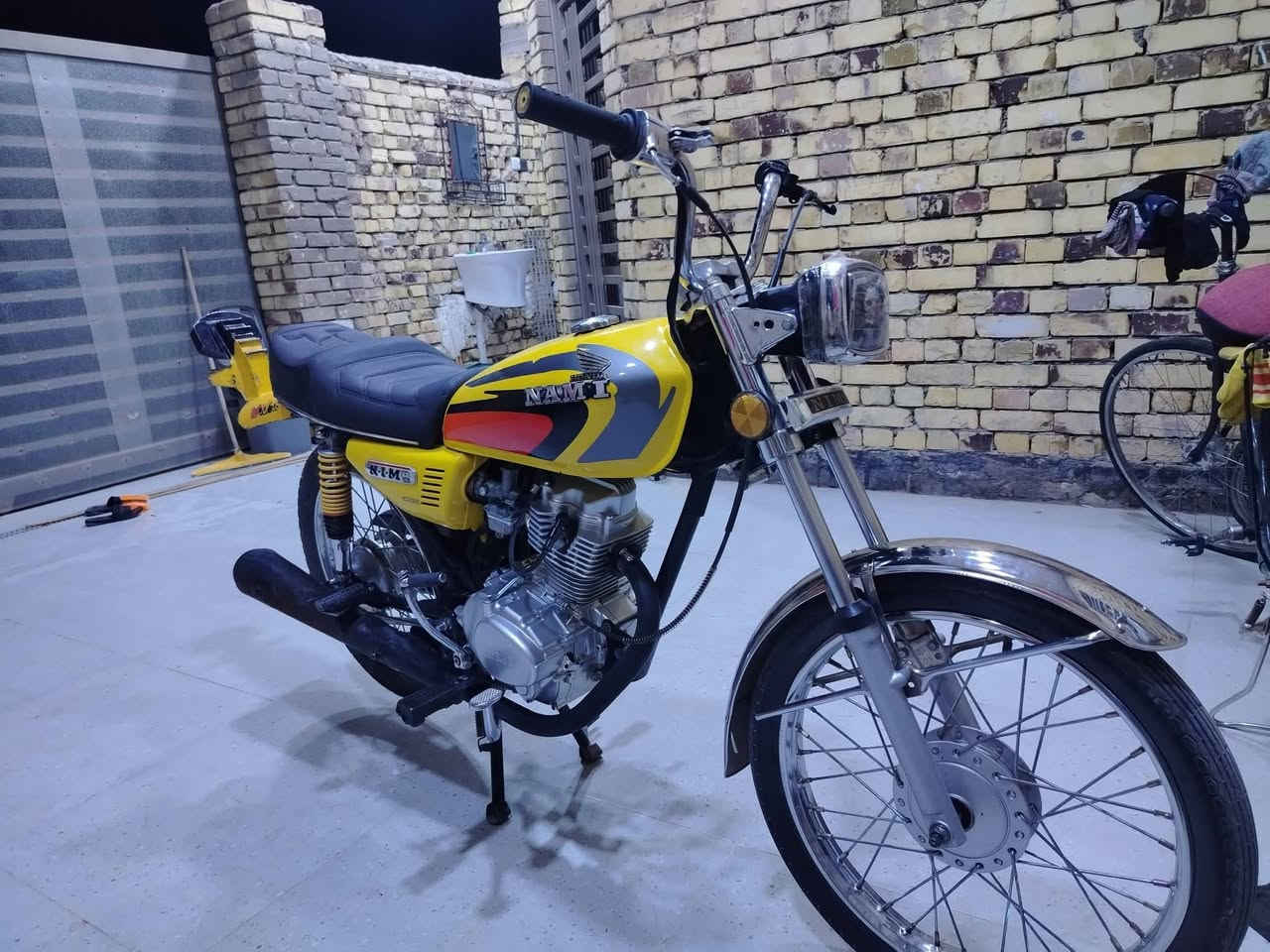 دراجه البيع اوراق السعر مليون وميهه وبيها مجال الستفسار ***********
