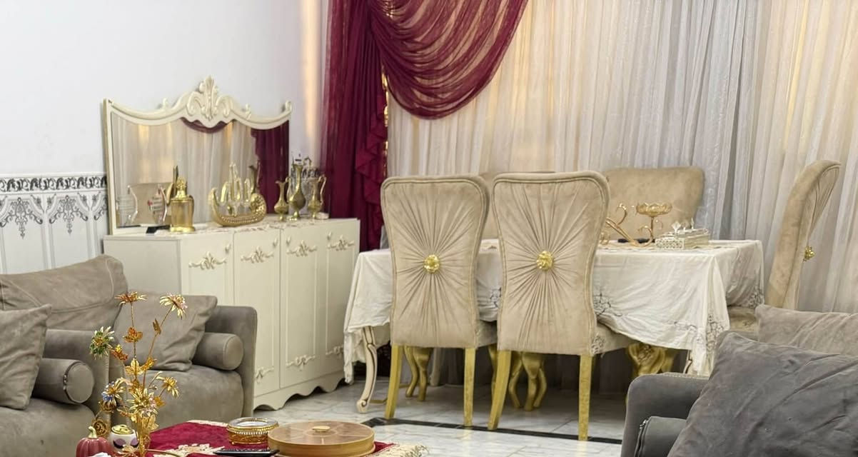 ميز طعام 6 كراسي ومرايا الغزاليه


**إذا كنت صاحب هذا الإعلان وتريد حذفه لأي سبب، رجاءا أرسل رسالة إلى الدعم الفني**