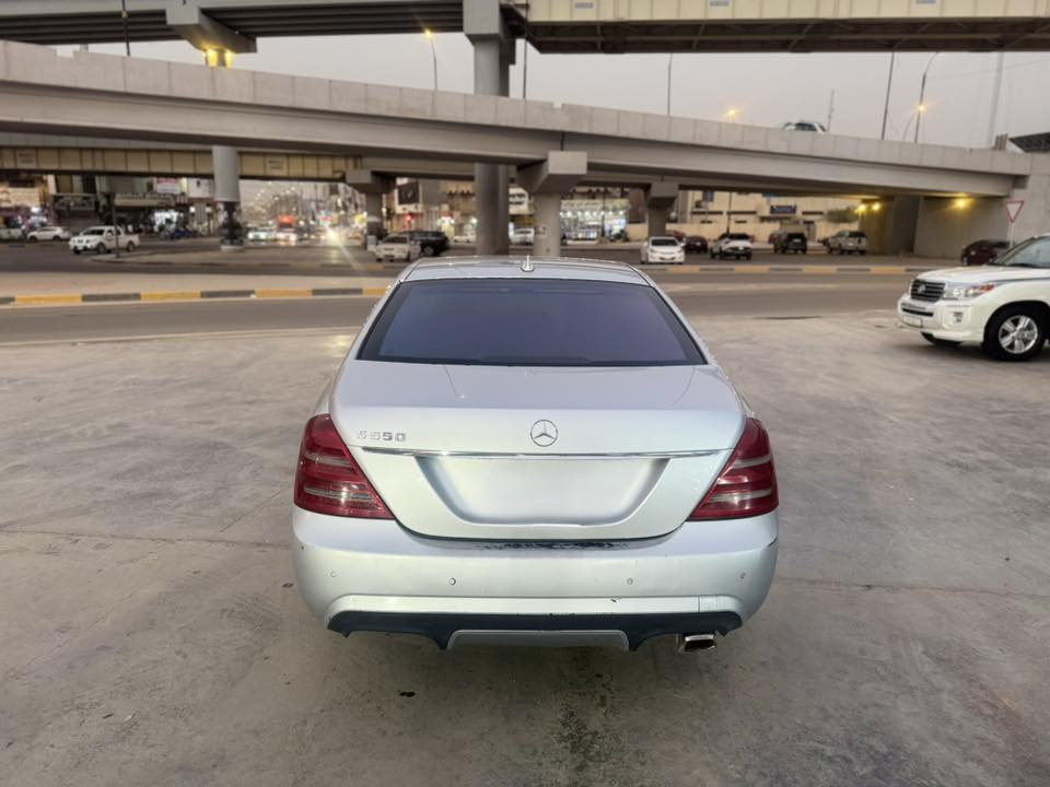 السلام عليكم s550 فول مواصفات مينعدن مكفوله من كلشي ماعدا جاملغ صبغ سياره جديده السعر 75 وبيها مجال مكانها بابل للاستفسار ***********
