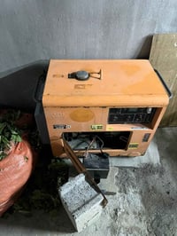 مولدة كاز • ٤٠ أمبير • مستعمل قليل