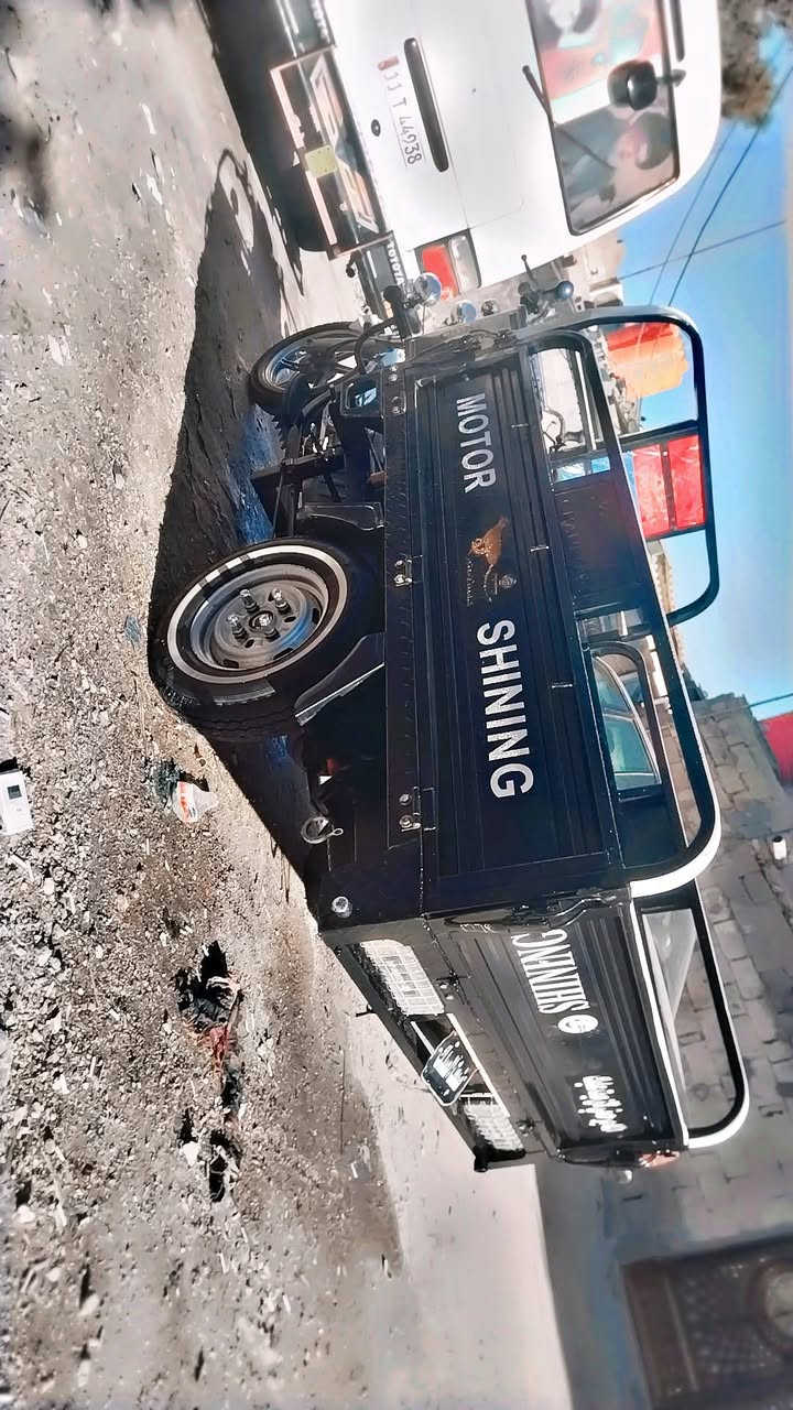 السلام عليكم شباب ستوته كربلائيه  للبيع موديل 23 ستوته مكفوله كفاله عامه ستوته نضيفه كهربائياته شغاله كله اصولياته كامله بأسمي السعر (2500)  المكان البصره حيانيه وبيه عداد اكتروني وبيها سبير الرقم ***********
