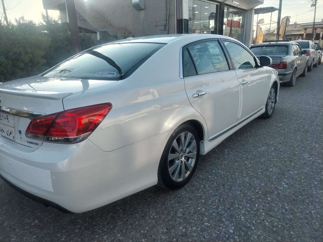 افلون 2012 
بس سنةوية كاتب 2011
بي قطعةصسعر صبوغ
سيارة فول ماصفات

لمتدت
سيارةت جاهزة مابي نقص
أراوس حسب قناعة
***********
***********
