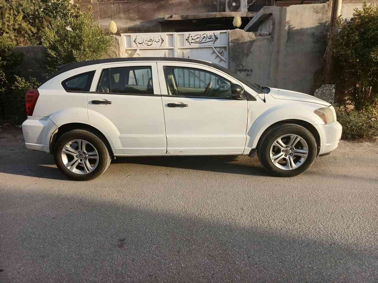 دوج كاليبر للبيع ٢٠٠٧ بغداد 
محرك كير شرط تبريد شغال 
كهربائيات كلها شغاله غرفتها جديده تخم تاير جديد أي نقص مابيها
السعر ٥٢ بسمي السياره 
تحويل مباشر مكان السياره بابل
***********
