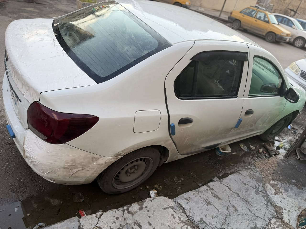 سلام عليكم 
رينو سنبل  رادله غسله 
موديل 2019
مبدل دعاميه اماميه وباب مطاك ايرباك بيه بدون دواخل صدر جديد ادمامه كامله للسياره محرك كير مكفول 
وهاي صور السياره 
سعره ٧٢بيه مجال 
مكاني بغداد 
***********
***********
